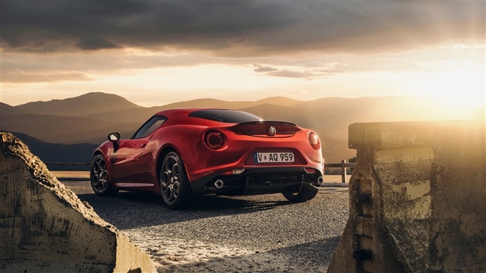 Red Alfa Romeo 4C Launch Edition rear view 4K