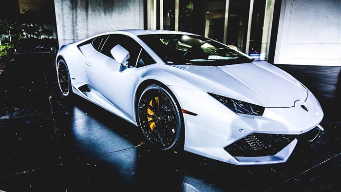 White Lamborghini sports car 4K