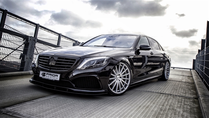 Black Mercedes-Benz S-Class W222 with Prior Design body kit