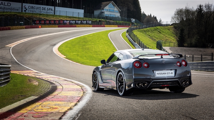Nissan GT-R on Circuit de Spa-Francorchamps 4K