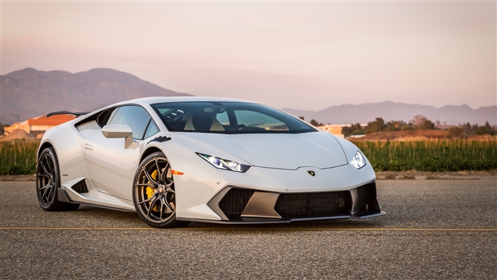Lamborghini Huracan Side View in Sunset Light 4K