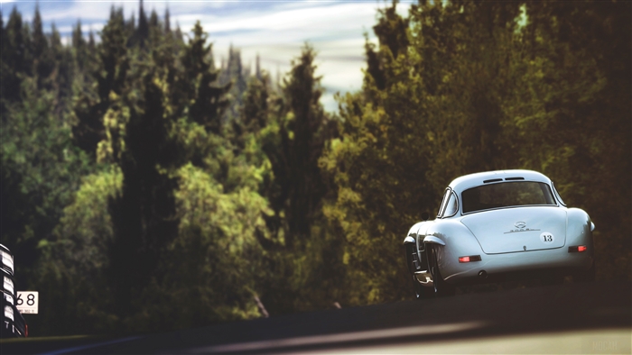 Silver Mercedes 300 SL Gullwing 4K