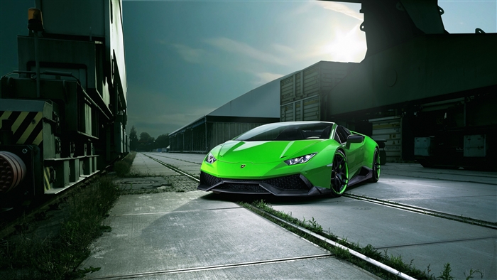 Green Lamborghini Huracan Spyder 4K