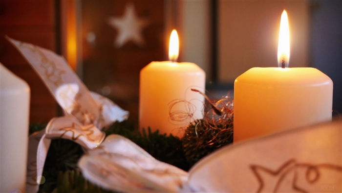 Christmas and New Year candles 4K