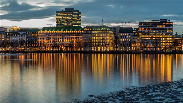 Buildings reflected in water in Hamburg, Germany 4K