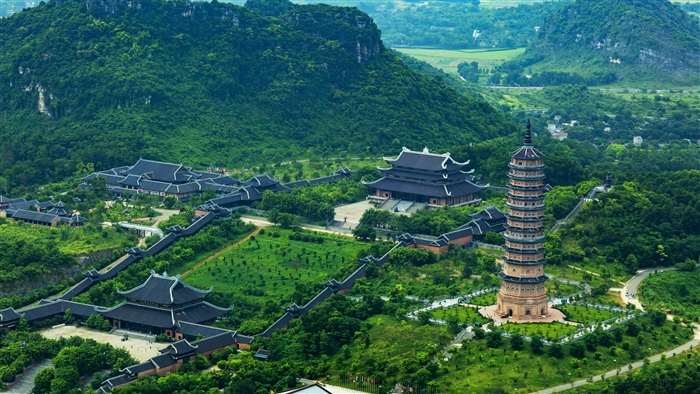 Bai Dinh Pagoda Complex and Trang An Landscape 4K
