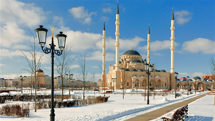 Mosque in Chechnya covered in snow