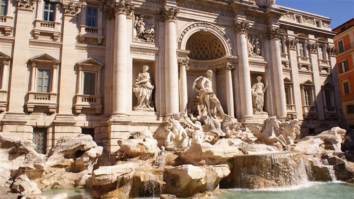 Fontana di Trevi in Rome, Italy 4K