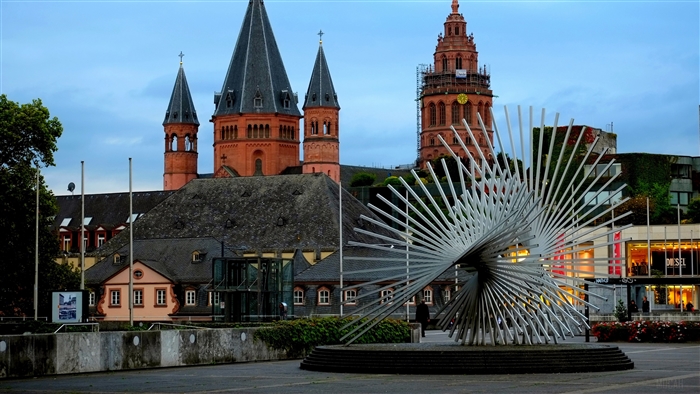 Mainz Cathedral and modern sculpture in Germany 4K