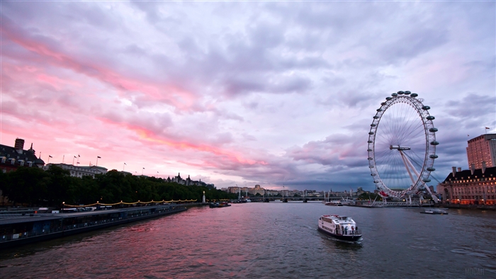 London Eye and Thames River at Sunset 4K