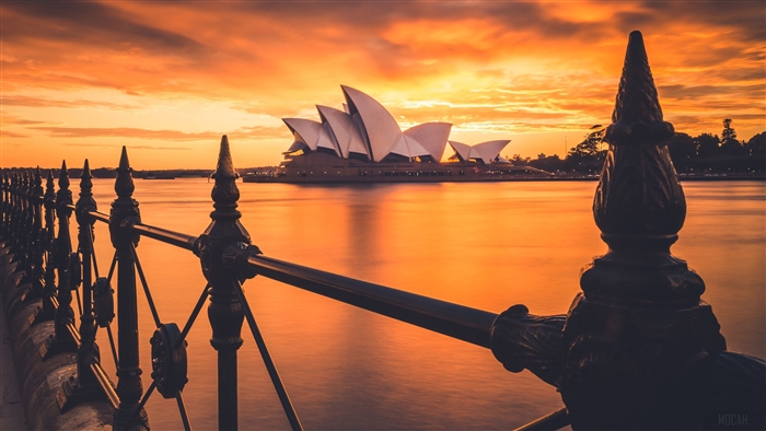 Sydney Opera House at sunset 4K