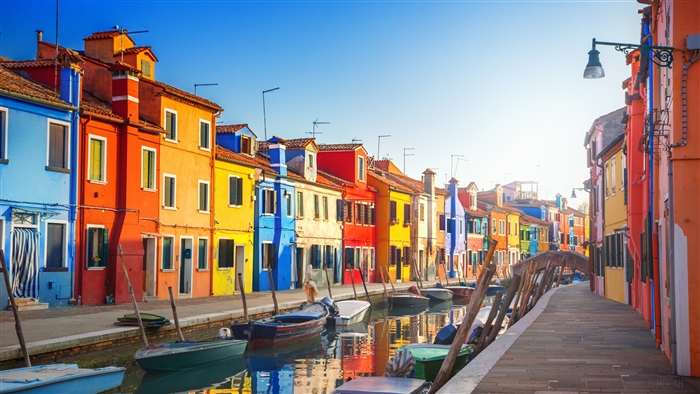 Colorful Houses and Boats in Venice City 4K