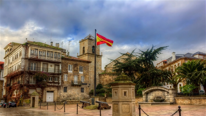 Square in La Coruna, Spain 4K