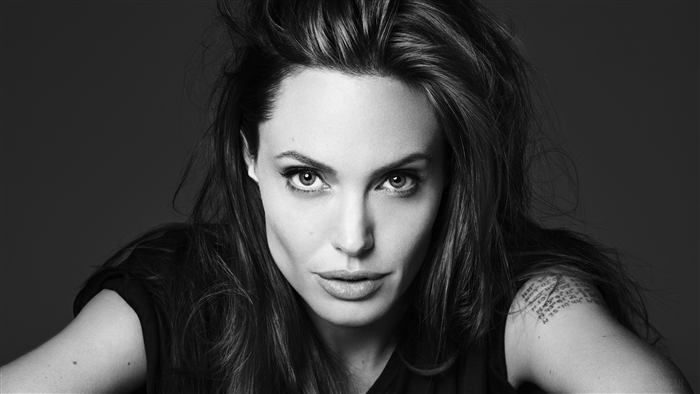 Angelina Jolie