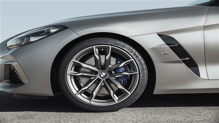 BMW Z4 sDrive wheel 4k