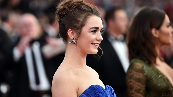 Maisie Williams at an event