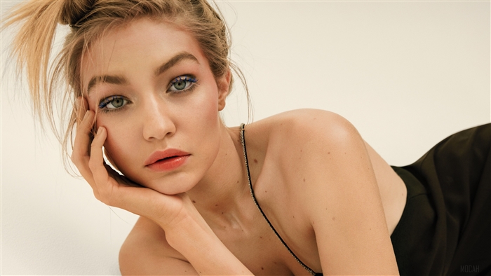 Gigi Hadid 4K