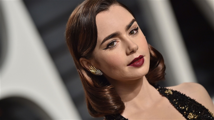 Lily Collins in 4K