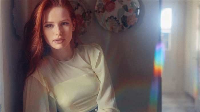 Madelaine Petsch 4K