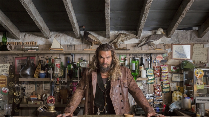 Jason Momoa in a bar