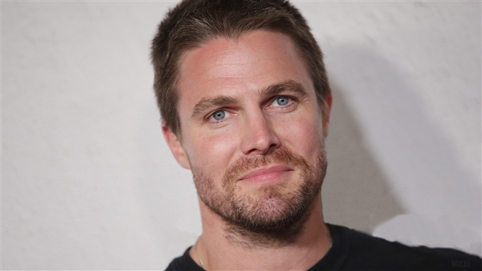 Stephen Amell