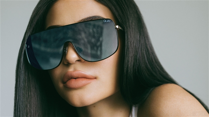 Kylie Jenner wearing Quay sunglasses
