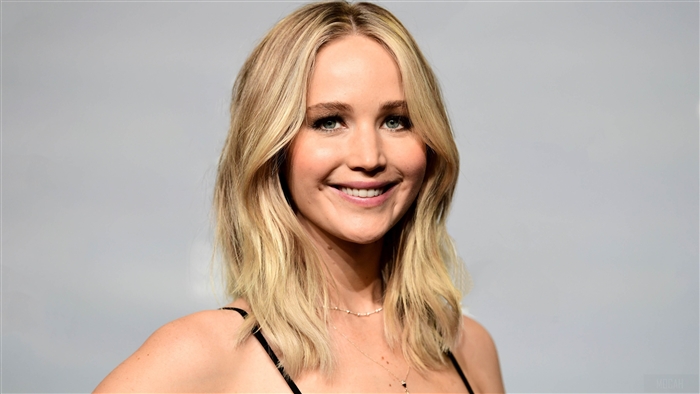 Jennifer Lawrence Smiling