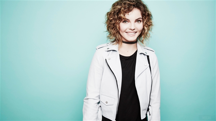 Camren Bicondova