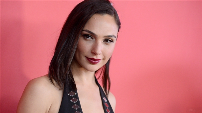 Gal Gadot for Revlon Live Boldly Campaign 4K