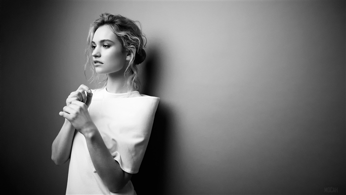 Lily James in Monochrome 4K