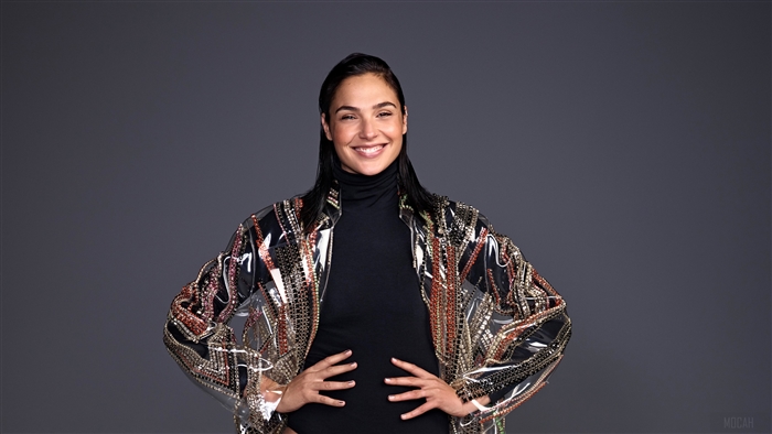 Gal Gadot 4K Glamour Photoshoot