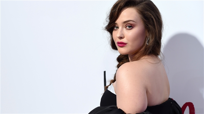 Katherine Langford 2019