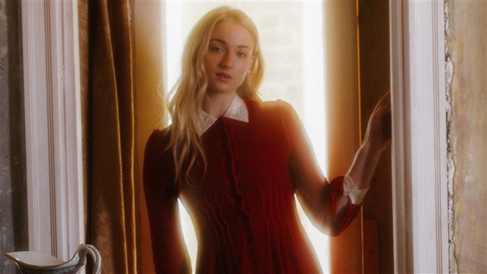 Sophie Turner in W Magazine 2019 4K