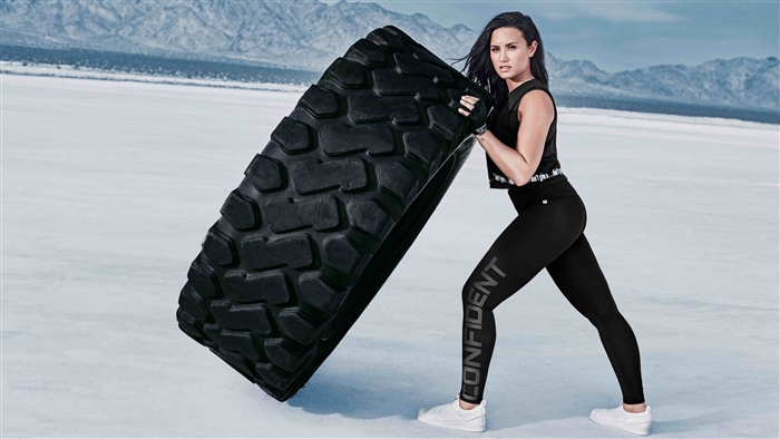 Demi Lovato Fabletics
