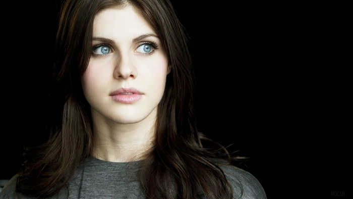 Alexandra Daddario with Beautiful Eyes 4K