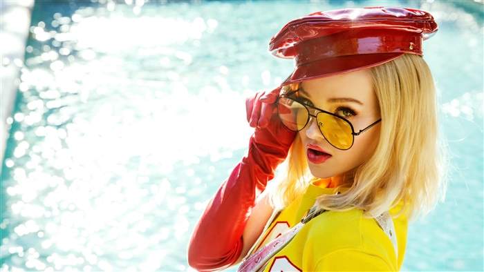 Dove Cameron