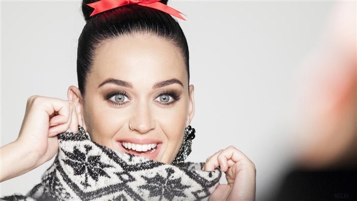Katy Perry H&M Photoshoot 4K