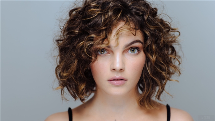 Camren Bicondova 4K