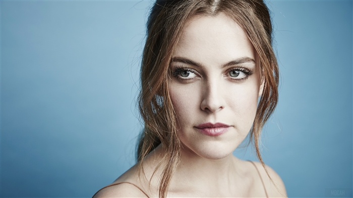 Riley Keough 2019