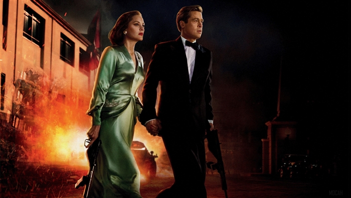 Brad Pitt and Marion Cotillard in Allied 4K
