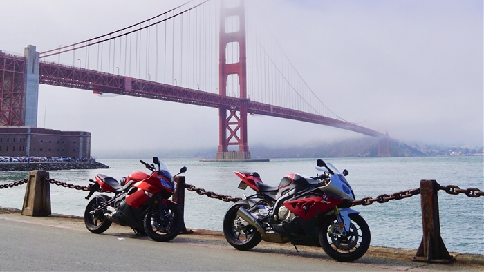 BMW S1000RR and Kawasaki Ninja by Golden Gate Bridge 4K