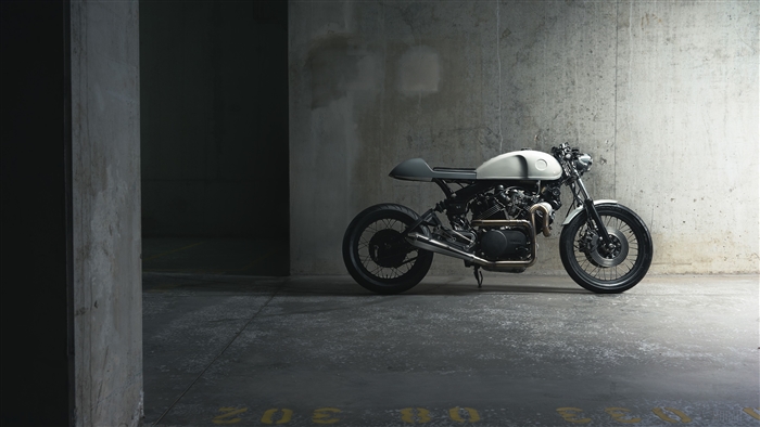 YAMAHA XV750 2018