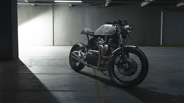 Yamaha XV750 motorcycle in a parking garage 4K
