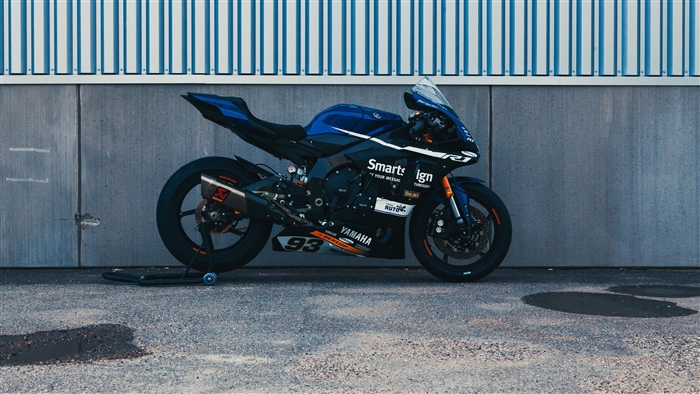 Fredrik Ericsson Yamaha R1 Side View