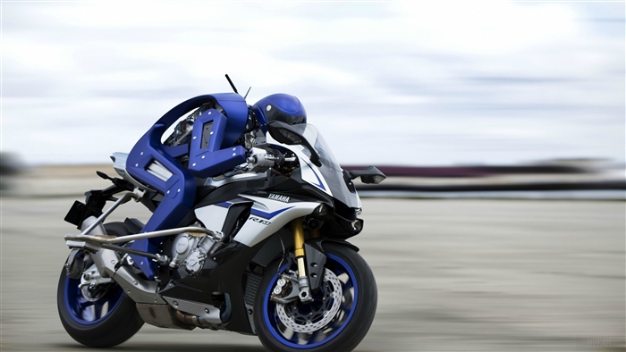 Yamaha Motobot 2 on a Yamaha YZF R1 4K