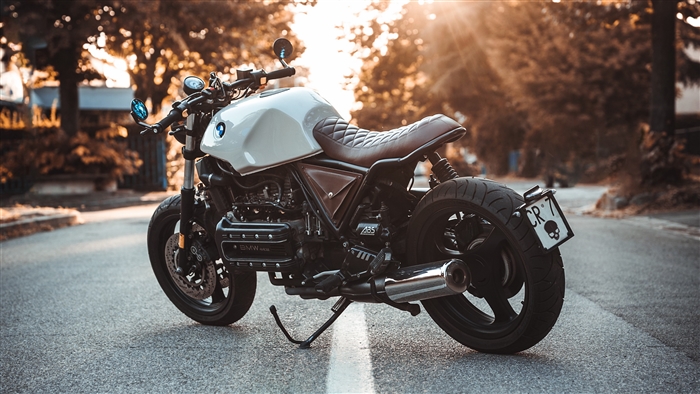 BMW K100 motorcycle side view 4K