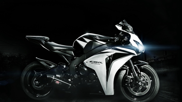 Honda CBR Fireblade motorcycle 4K