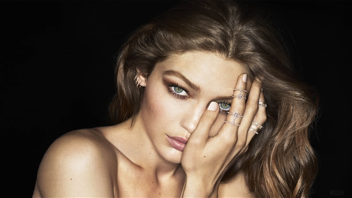 Gigi Hadid 4K