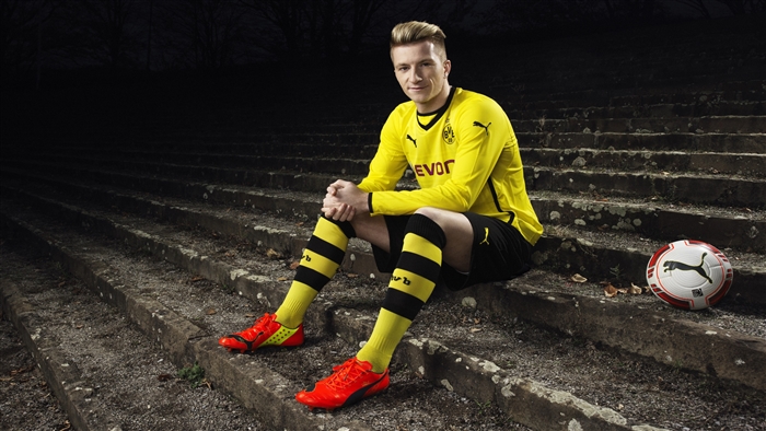 Marco Reus in Borussia Dortmund kit 4K