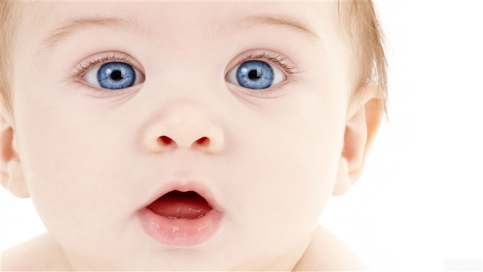 Cute Baby with Blue Eyes 4K